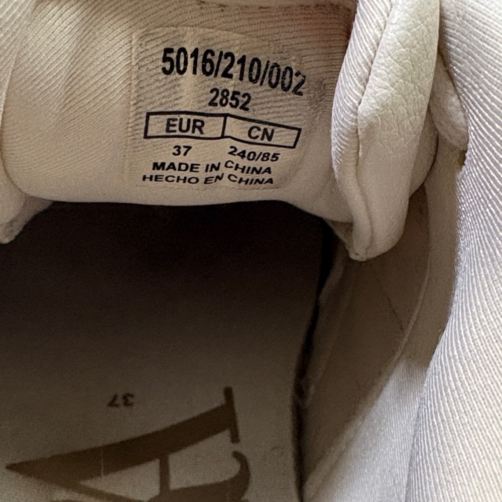 Zara Womens Cream Low-Top Casual Sneakers - Picture 2 of 7